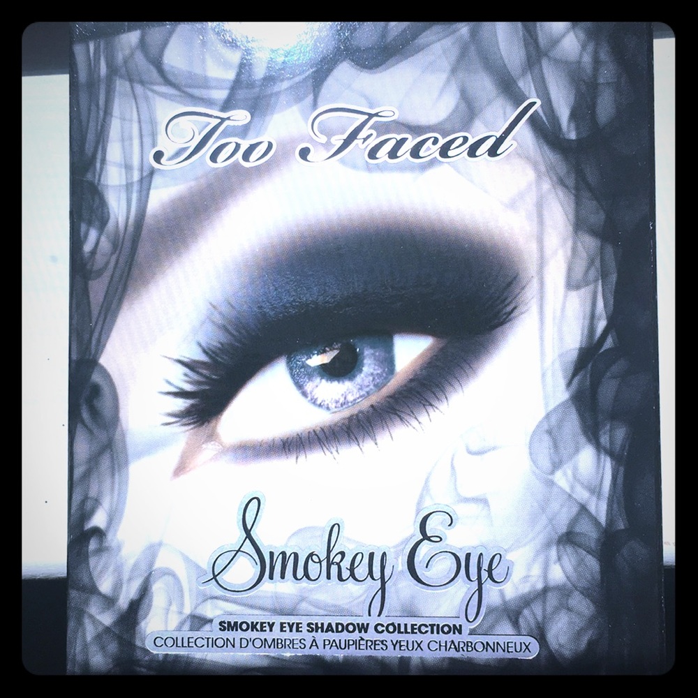 Too faced- smoky eye palette